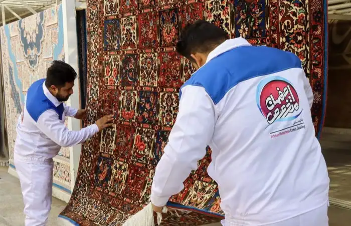 قالیشویی در کهندژ اصفهان